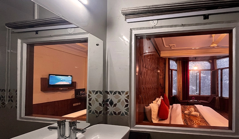 Deluxe Room 2